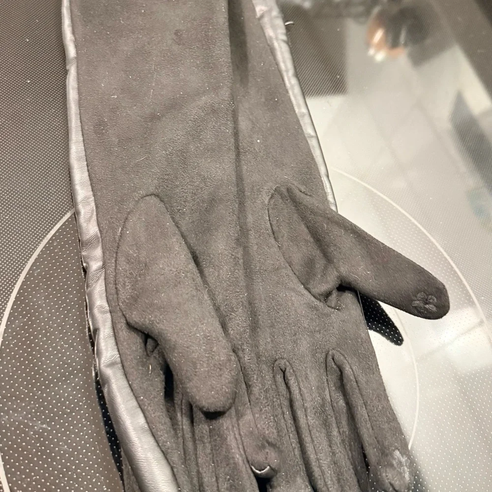 Francesca's Collections Black Full Arm Length Black Gloves NWT